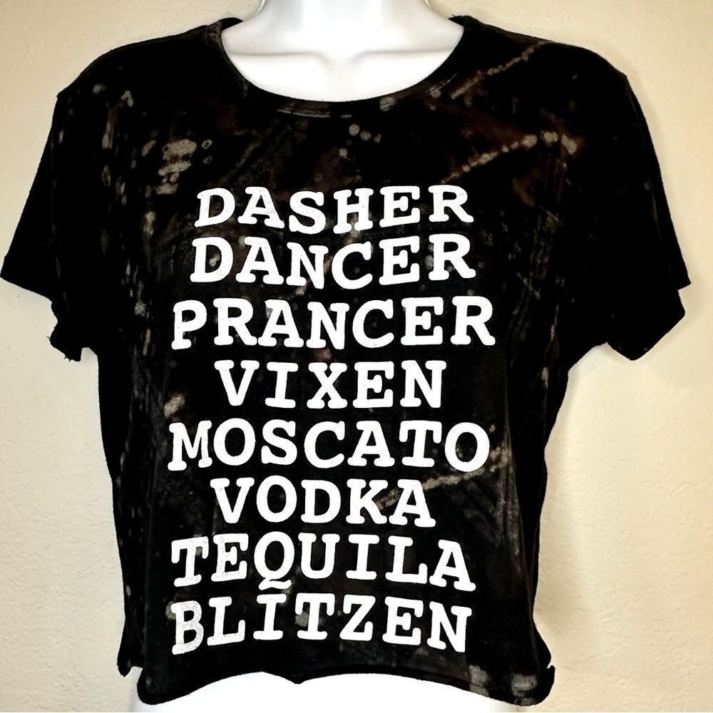 Reindeer Tipsy Christmas Cropped Acid Wash T-shirt